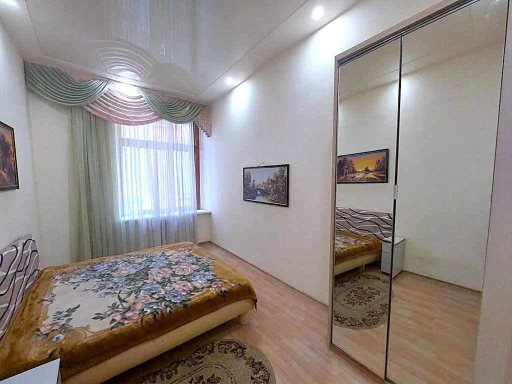 Фото Selling a 4-room apartment, 100 sq.m., Sofiivska Street 11 Odesa, price: 115000 $, code 5933