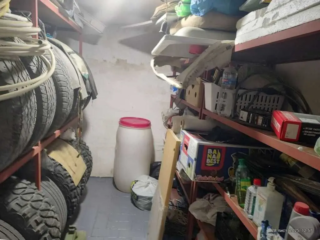 Фото Продаю парковочное место, гараж, 92 кв. м, Радунская ул. 3 Киев, цена: 58000 USD, код 5943