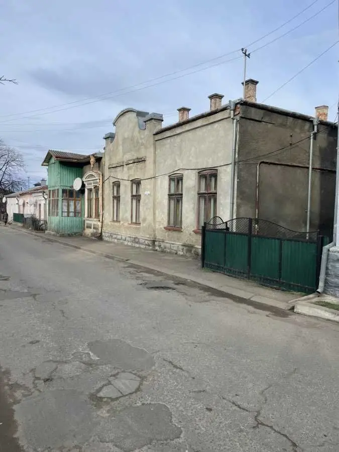 Фото Selling a 3-room apartment, 95 sq.m., Vyzhnytsia, price: 46000 USD, code 5948