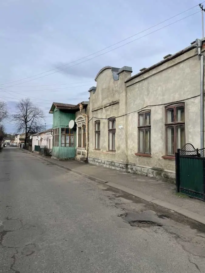 Фото Selling a 3-room apartment, 95 sq.m., Vyzhnytsia, price: 46000 USD, code 5948