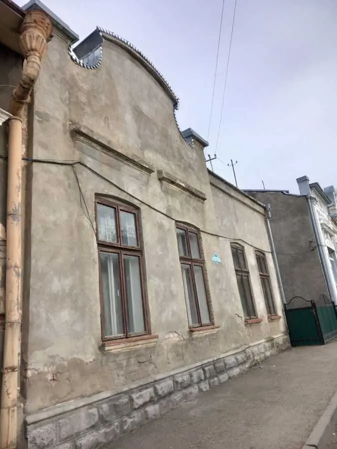 Фото Selling a 3-room apartment, 95 sq.m., Vyzhnytsia, price: 46000 USD, code 5948