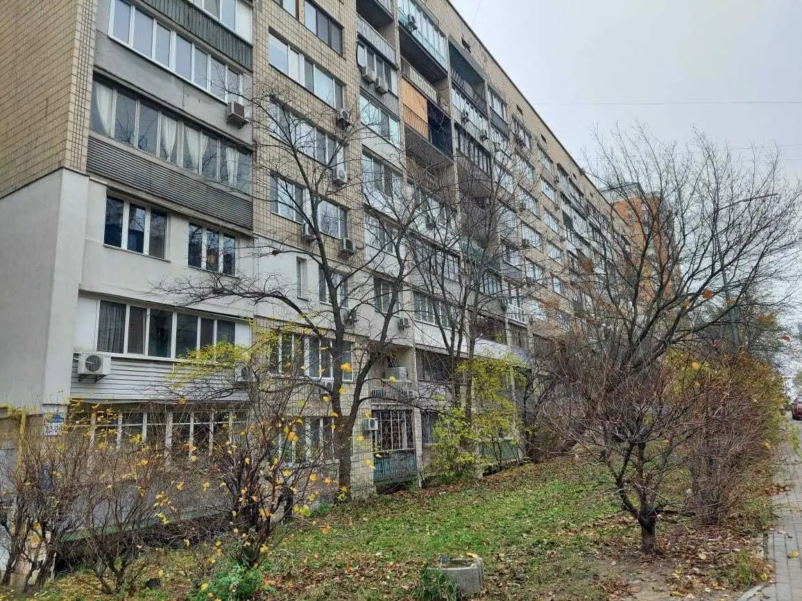 Фото Selling a 3-room apartment, 87.2 sq.m., Vasylia Tiutiunnyka Street (Anri Barbiusa Street) 22-26 Kyiv, price: 100000 USD, code 5956