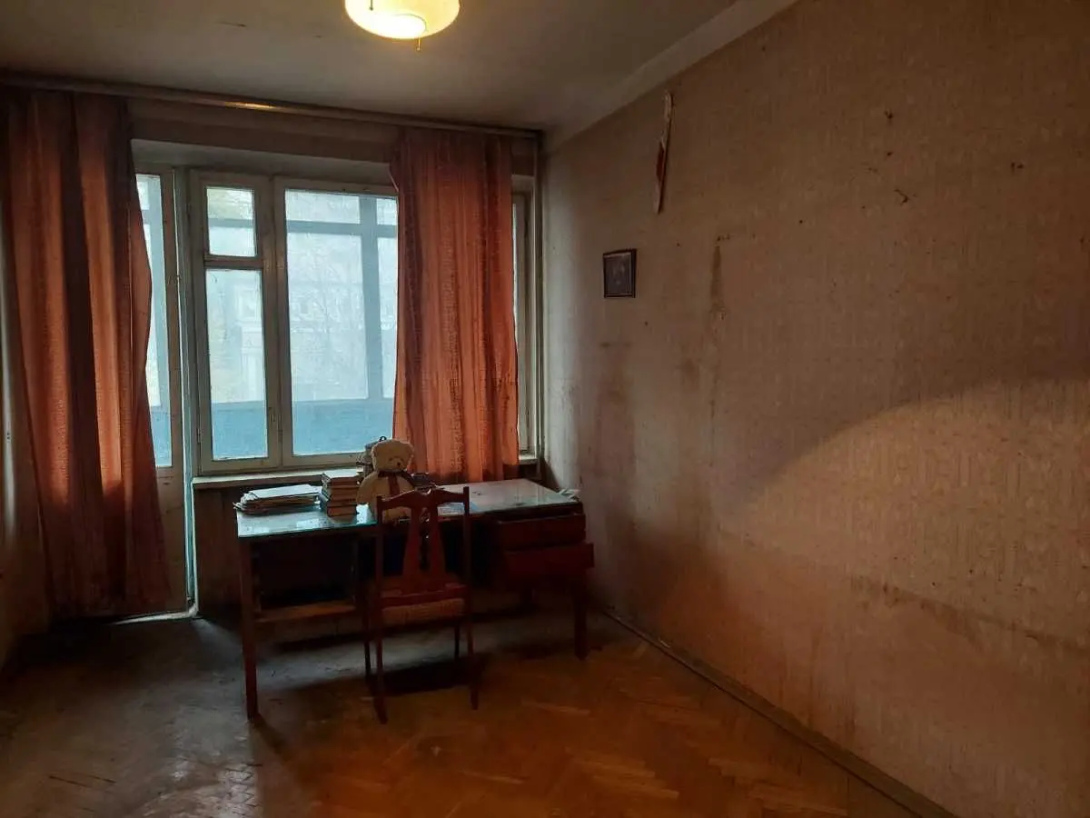 Фото Selling a 3-room apartment, 87.2 sq.m., Vasylia Tiutiunnyka Street (Anri Barbiusa Street) 22-26 Kyiv, price: 100000 USD, code 5956