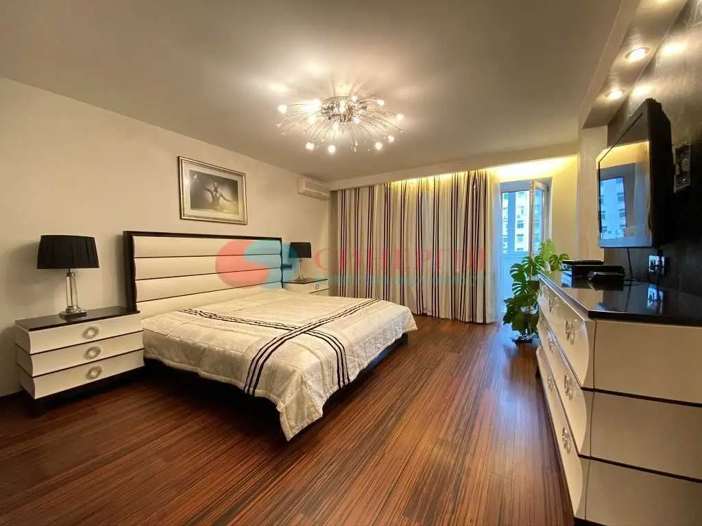Фото Selling a 2-room apartment, 78 sq.m., Saksahanskoho Street 7 Kyiv, price: 150000 USD, code 5961