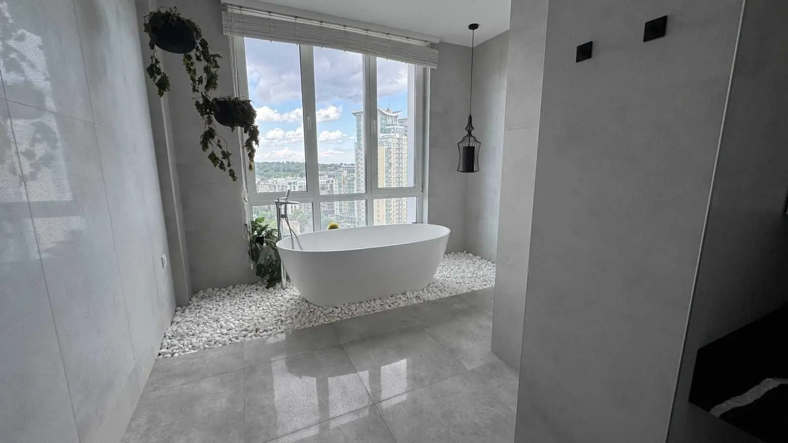 Фото Продаю 2 кімнатну квартиру, 135 кв. м, Михайла Бойчука вул. (Кіквідзе)  Київ, ціна: 325000 USD, код 5962