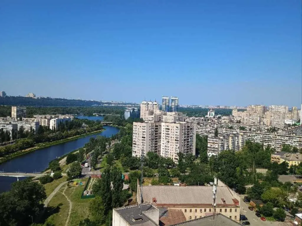 Фото Продаю 4-комнатную квартиру, 142 кв. м, Ованеса Туманяна ул. 15а Киев, цена: 315000 USD, код 5964