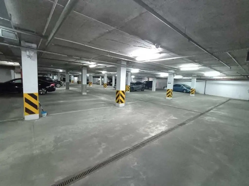 Фото Продаю 4-комнатную квартиру, 142 кв. м, Ованеса Туманяна ул. 15а Киев, цена: 315000 USD, код 5964