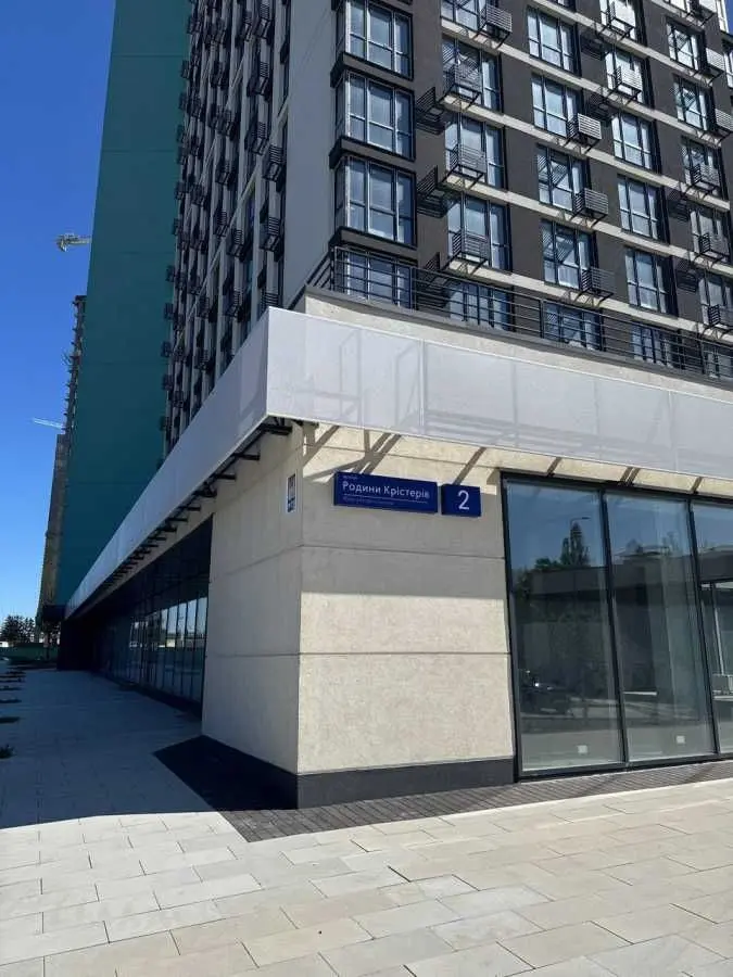 Фото Selling a 2-room apartment, 69 sq.m., Rodyny Kristeriv street  Kyiv, price: 97900 USD, code 5966