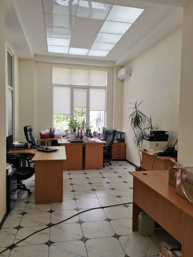 Фото Арендовать офис, Глубочицкая ул. 40 Киев в долгосрочную аренду, цена: 400 UAH, код 5968