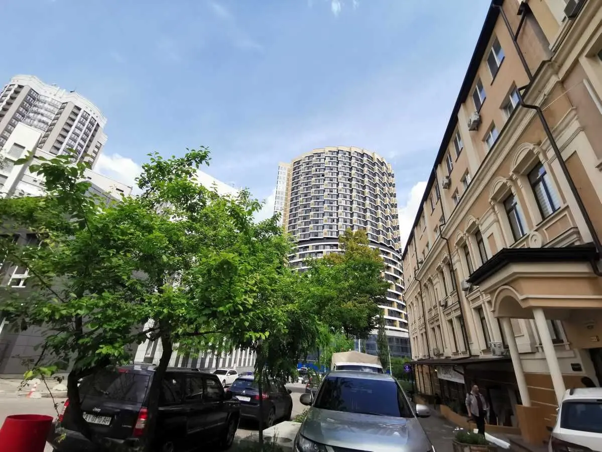 Фото Арендовать офис, Глубочицкая ул. 40 Киев в долгосрочную аренду, цена: 400 UAH, код 5968