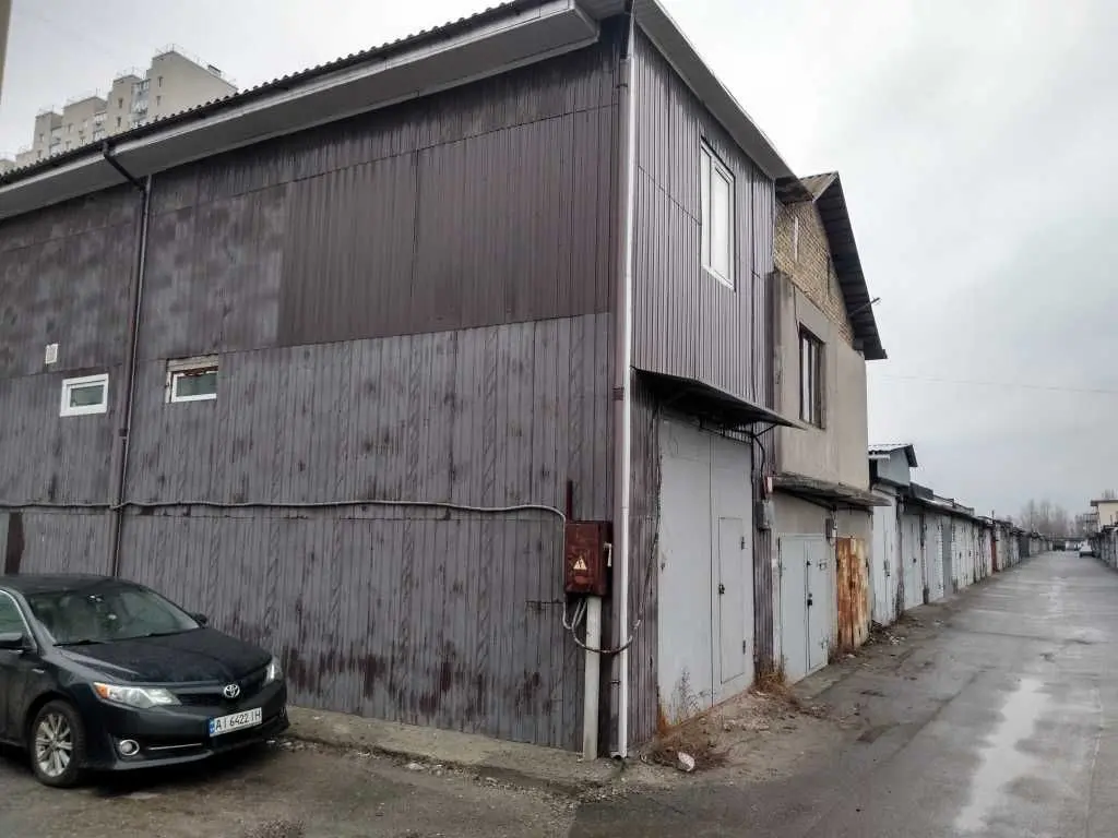 Фото Продаю парковочное место, гараж, 106 кв. м, Миколи Закревського ул. (Милославская)  Киев, цена: 35000 USD, код 5970