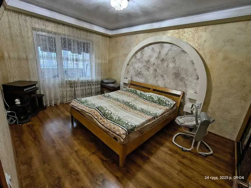 Фото Selling a 3-room apartment, 97 sq.m., Kyiv, price: 130000 USD, code 5972