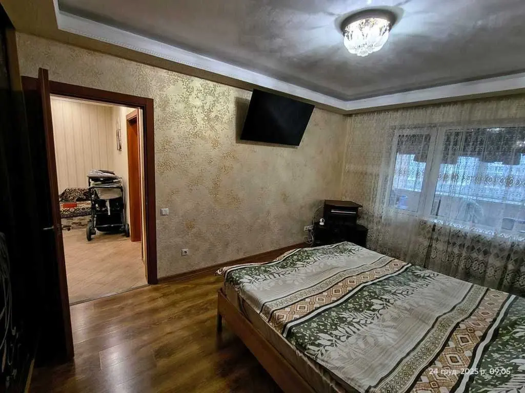 Фото Selling a 3-room apartment, 97 sq.m., Kyiv, price: 130000 USD, code 5972