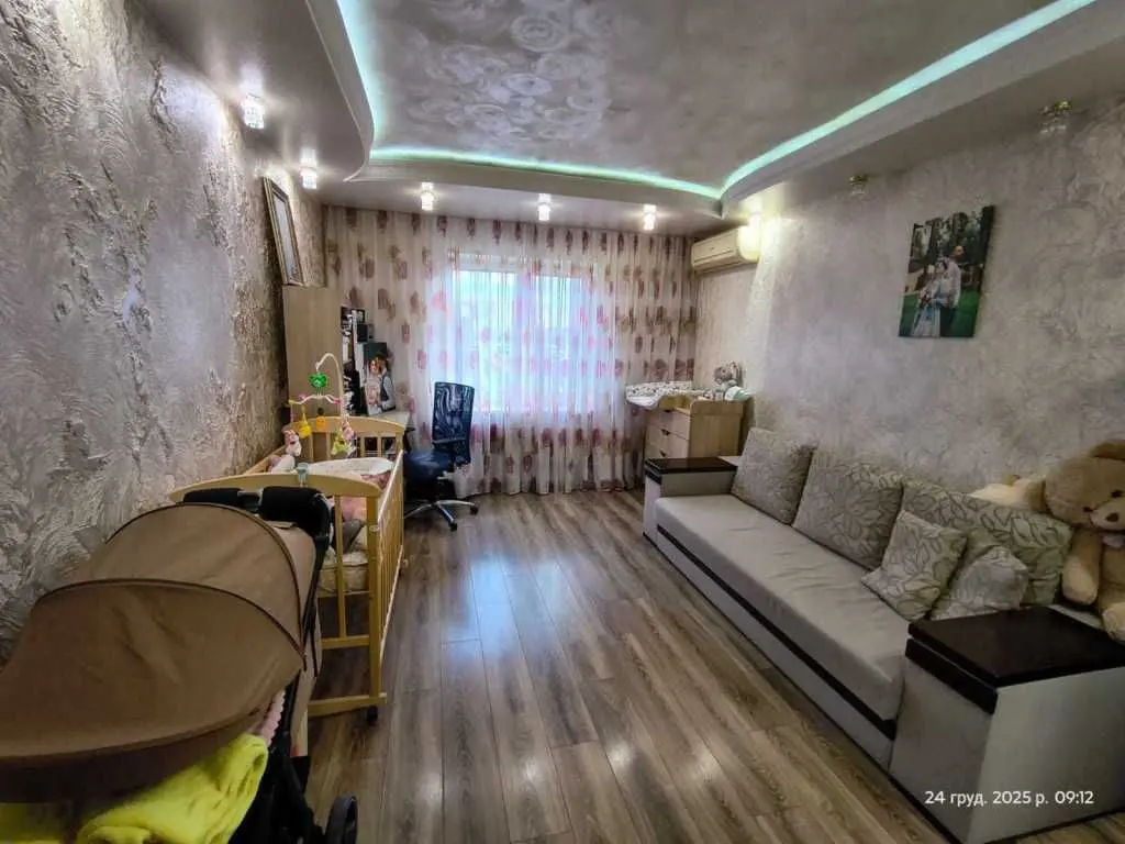 Фото Selling a 3-room apartment, 97 sq.m., Kyiv, price: 130000 USD, code 5972
