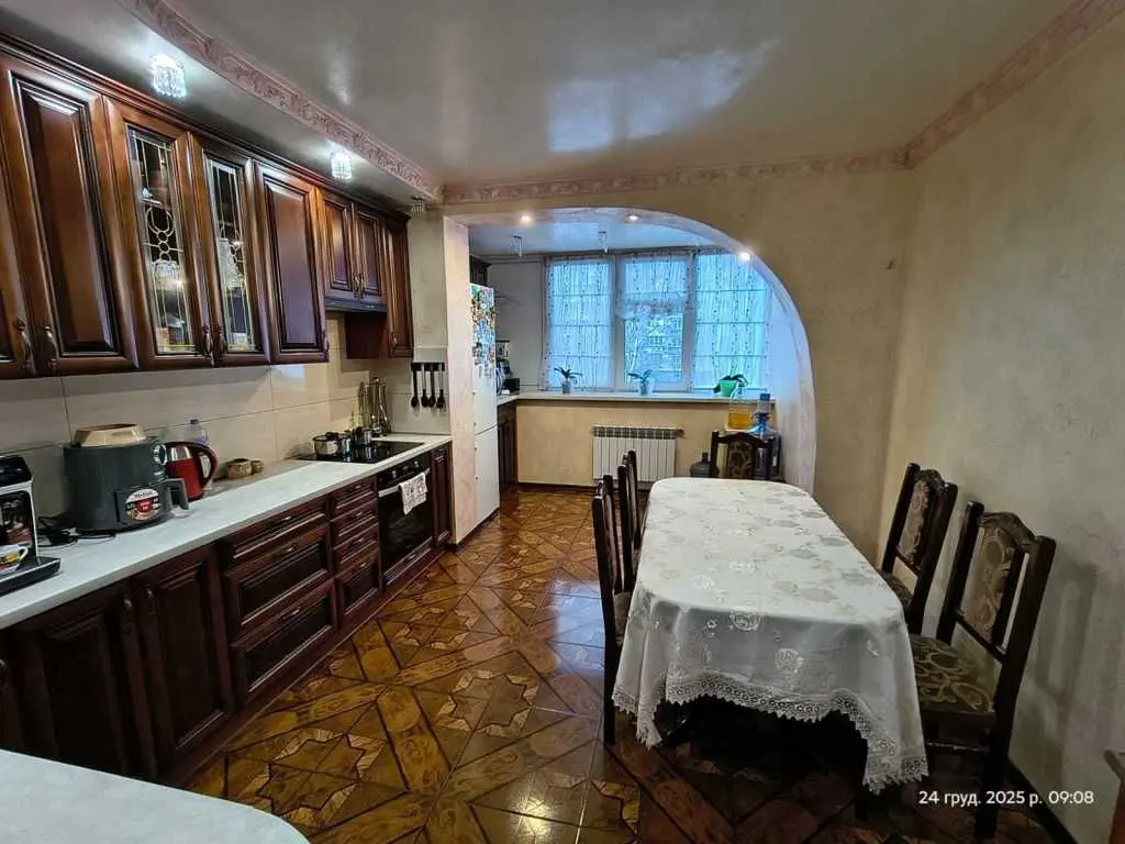 Фото Selling a 3-room apartment, 97 sq.m., Kyiv, price: 130000 USD, code 5972