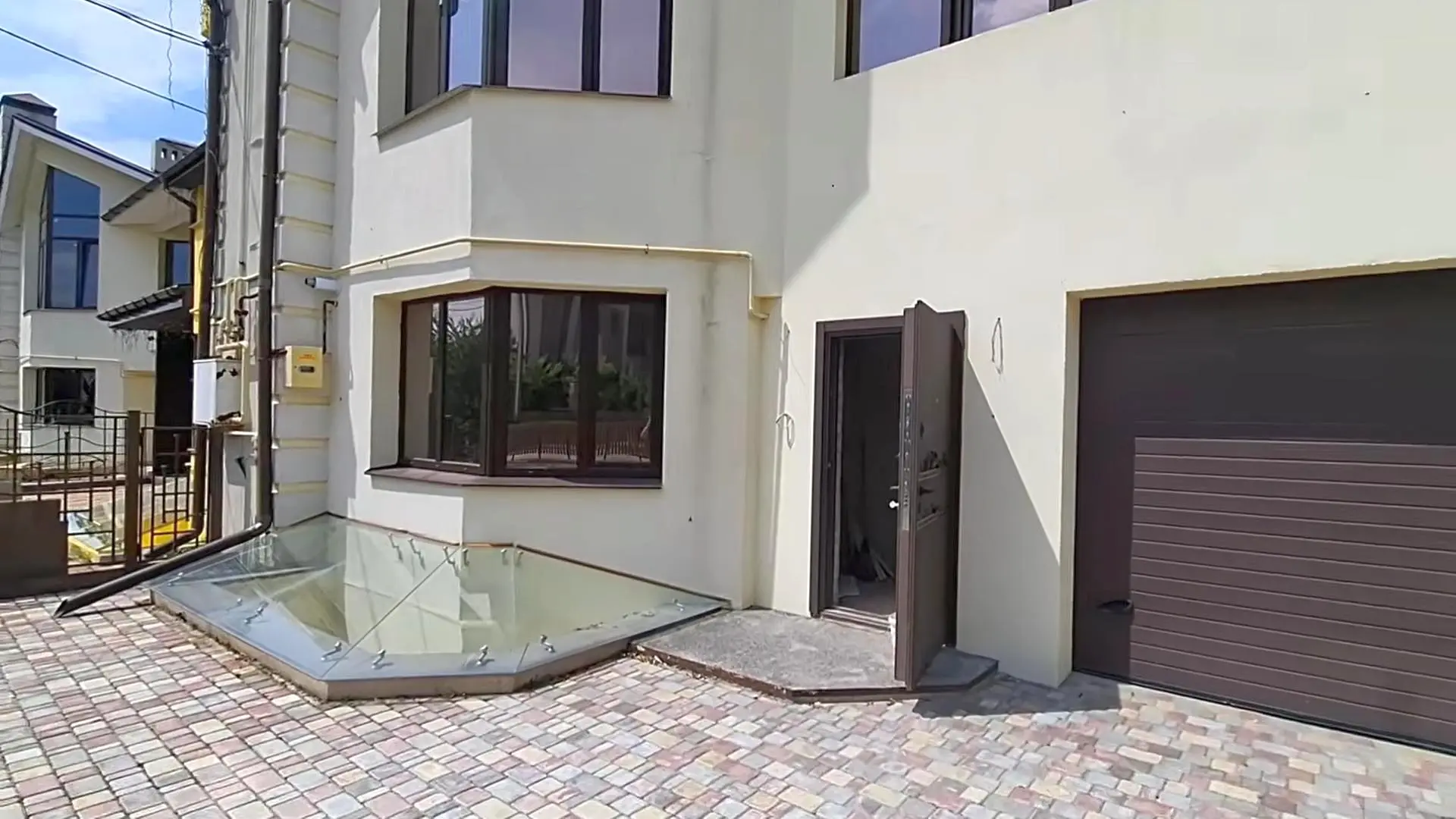 Фото Продаю будинок, 250 кв. м, Харків, ціна: 100000 $, код 5983