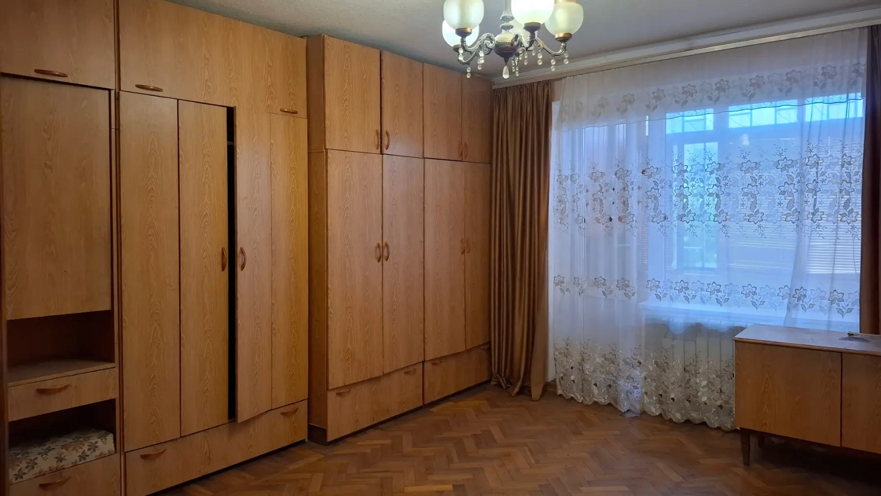 Фото Продаю 1-комнатную квартиру, 36 кв. м, Героев Труда ул. 25/71 Харьков, цена: 22000 $, код 5985