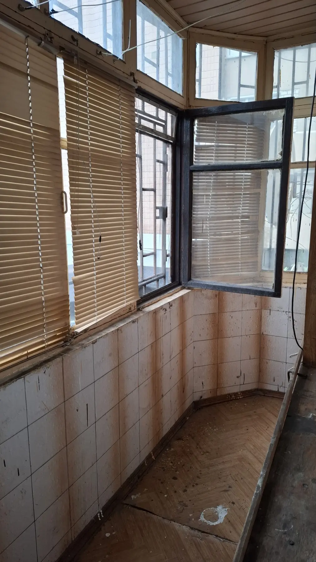 Фото Продаю 1-комнатную квартиру, 36 кв. м, Героев Труда ул. 25/71 Харьков, цена: 22000 $, код 5985