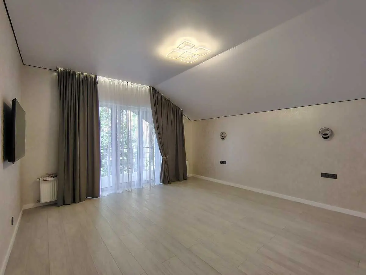 Фото Продаю будинок, 180 кв. м, Бульварний пров.  Путрівка, ціна: 195000 USD, код 5991