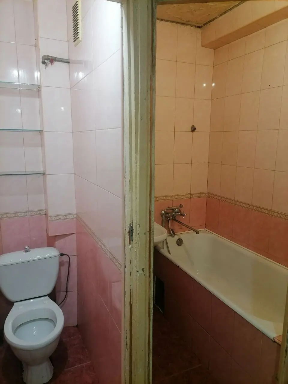 Фото Selling a 2-room apartment, 44 sq.m., Obolonskyi Avenue 16 Kyiv, price: 63500 $, code 5995