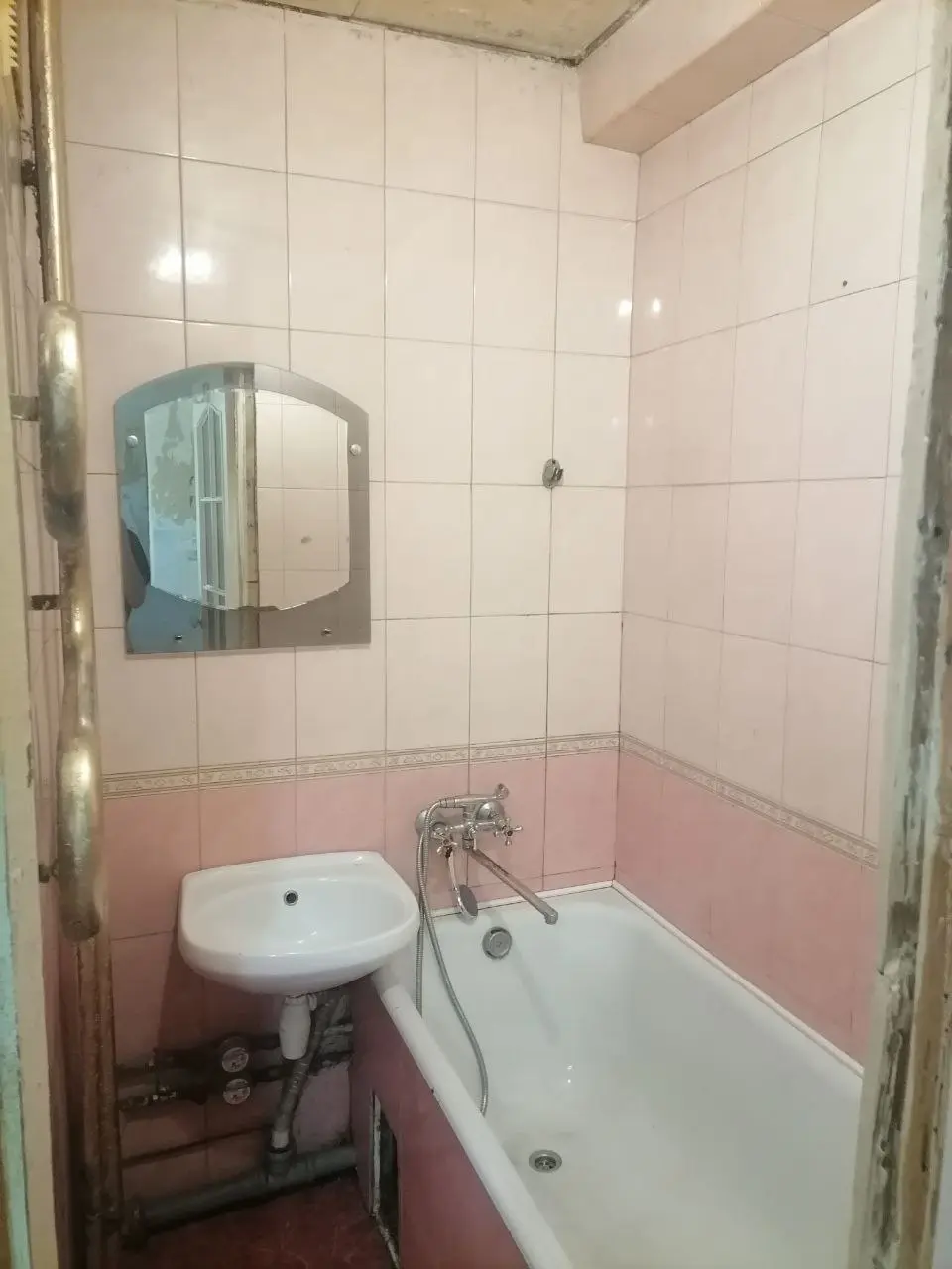 Фото Selling a 2-room apartment, 44 sq.m., Obolonskyi Avenue 16 Kyiv, price: 63500 $, code 5995