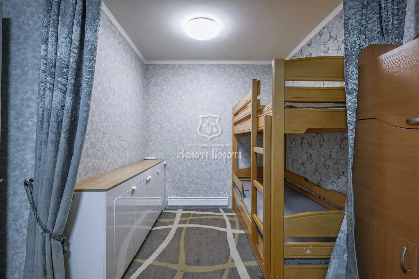 Фото Продаю 1-комнатную квартиру, 34.9 кв. м, Космонавта Волкова ул. 14 Киев, цена: 53000 USD, код 5996