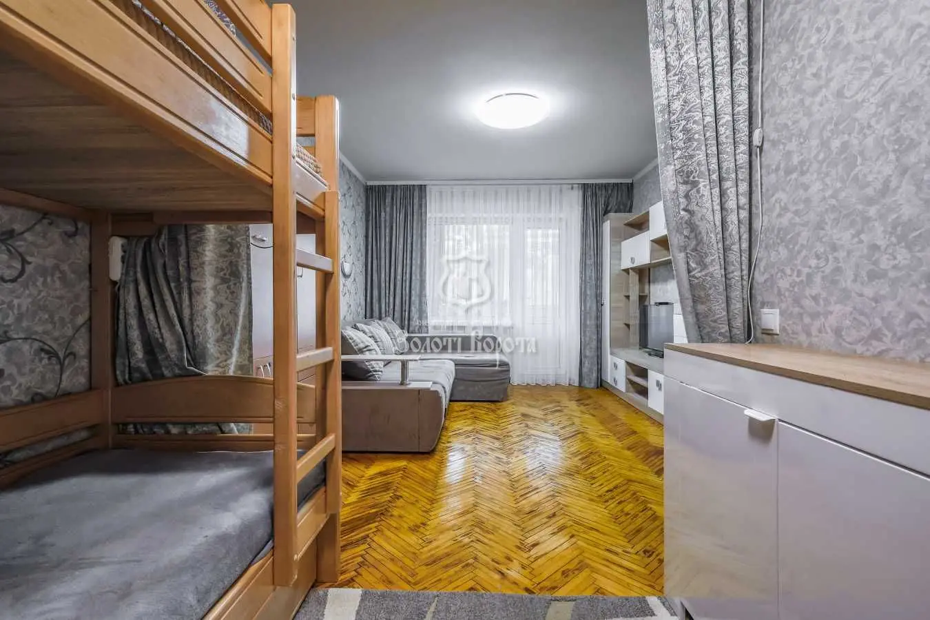 Фото Продаю 1-комнатную квартиру, 34.9 кв. м, Космонавта Волкова ул. 14 Киев, цена: 53000 USD, код 5996