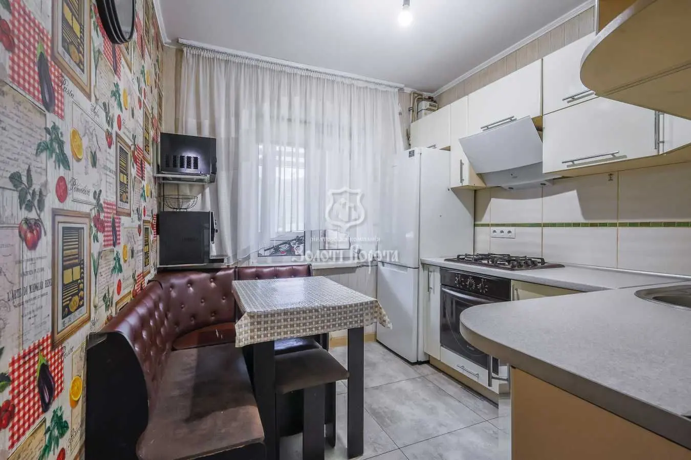 Фото Продаю 1-комнатную квартиру, 34.9 кв. м, Космонавта Волкова ул. 14 Киев, цена: 53000 USD, код 5996