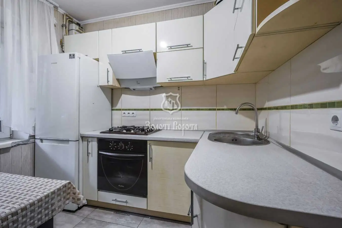 Фото Продаю 1-комнатную квартиру, 34.9 кв. м, Космонавта Волкова ул. 14 Киев, цена: 53000 USD, код 5996