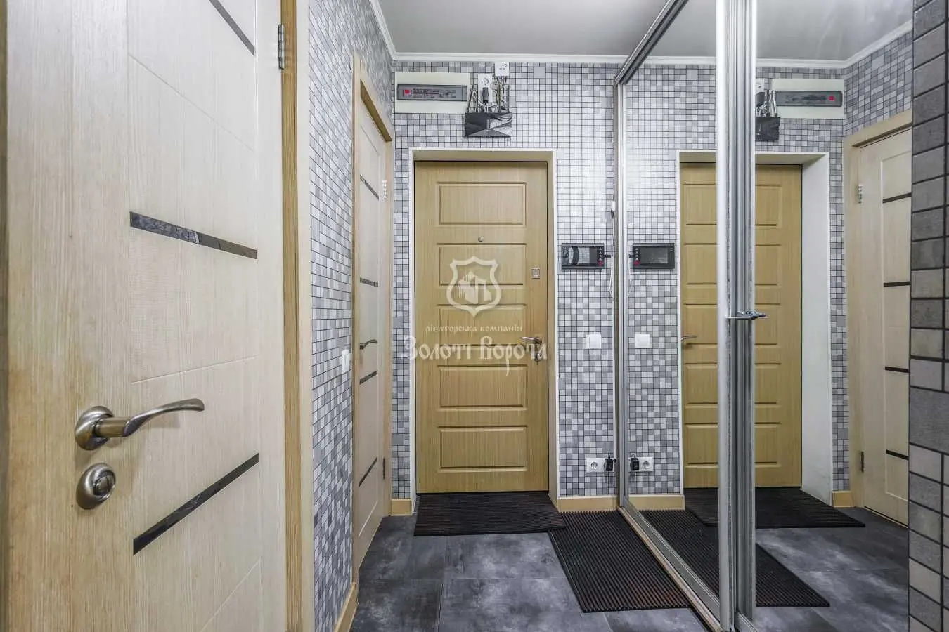 Фото Продаю 1-комнатную квартиру, 34.9 кв. м, Космонавта Волкова ул. 14 Киев, цена: 53000 USD, код 5996