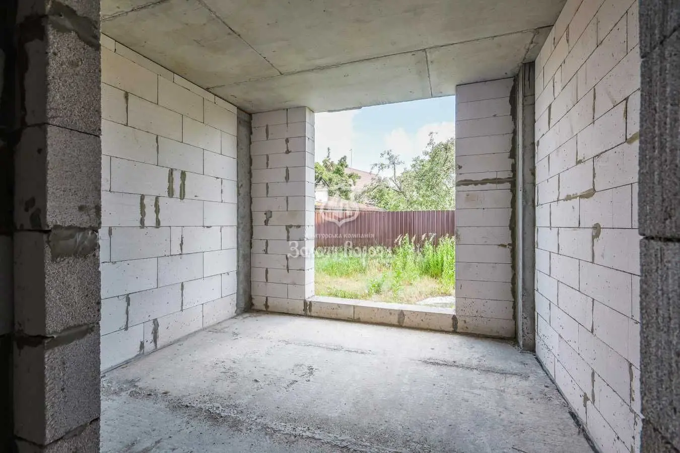 Фото Продаю 1-комнатную квартиру, 35.95 кв. м, Луговий пер. (Карла Маркса)  Киев, цена: 25000 USD, код 6006
