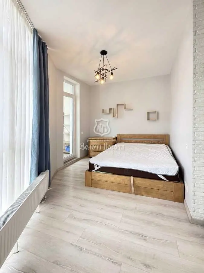 Фото Продаю 1 кімнатну квартиру, 39.4 кв. м, Маршала Конєва вул.  Київ, ціна: 85000 USD, код 6010