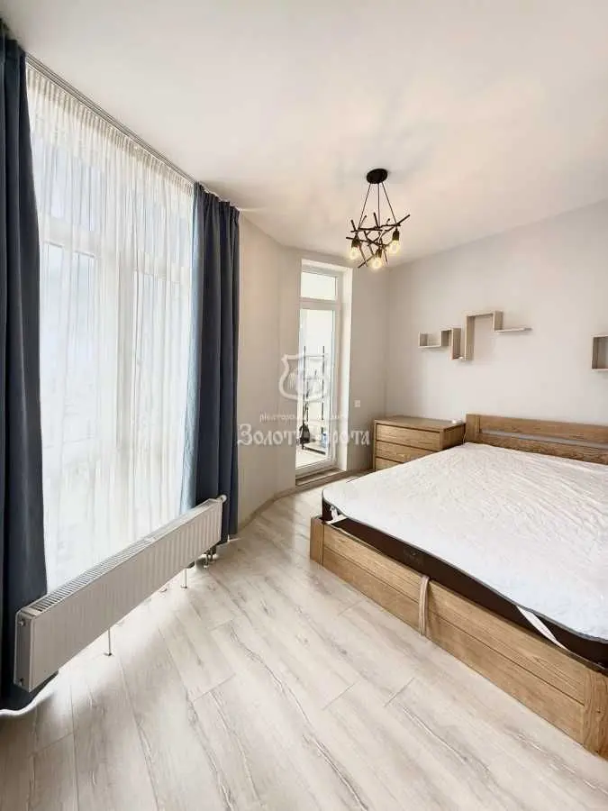 Фото Продаю 1 кімнатну квартиру, 39.4 кв. м, Маршала Конєва вул.  Київ, ціна: 85000 USD, код 6010