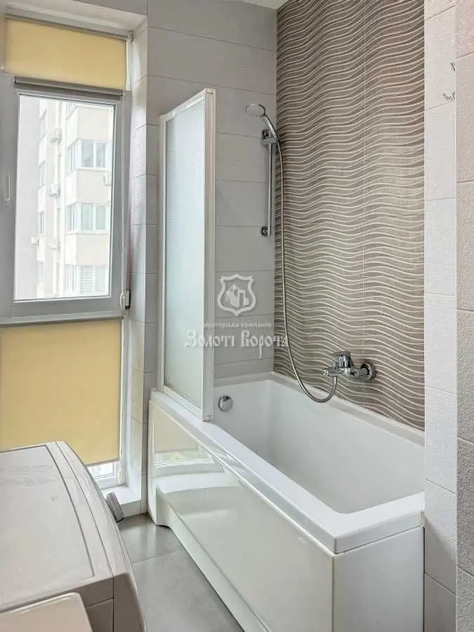 Фото Продаю 1 кімнатну квартиру, 39.4 кв. м, Маршала Конєва вул.  Київ, ціна: 85000 USD, код 6010