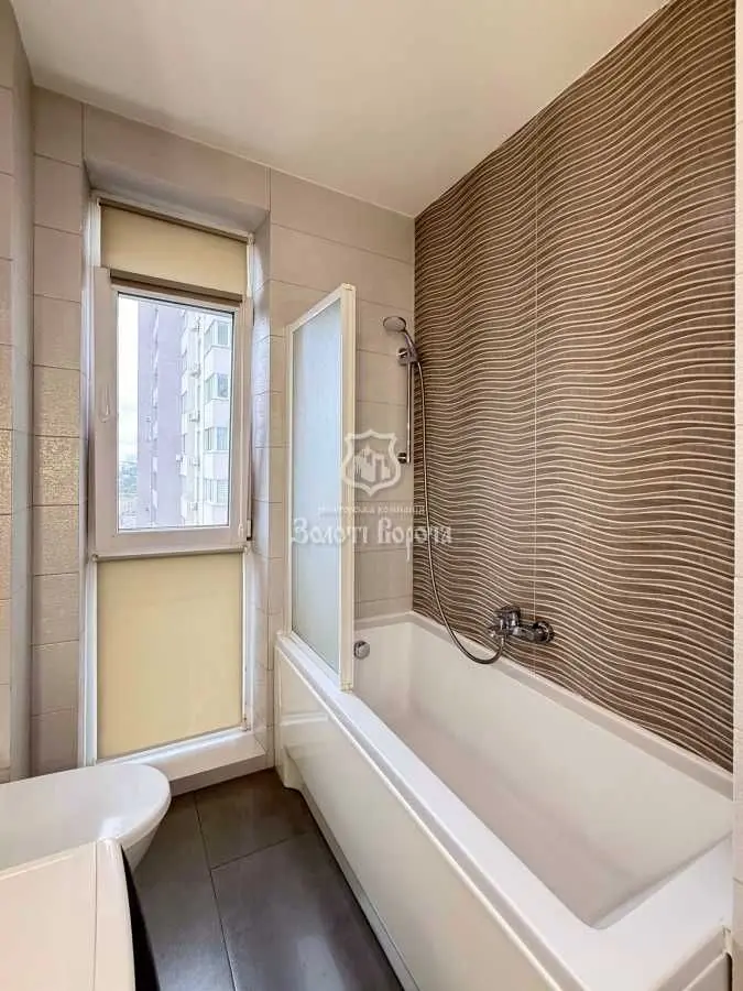 Фото Продаю 1 кімнатну квартиру, 39.4 кв. м, Маршала Конєва вул.  Київ, ціна: 85000 USD, код 6010
