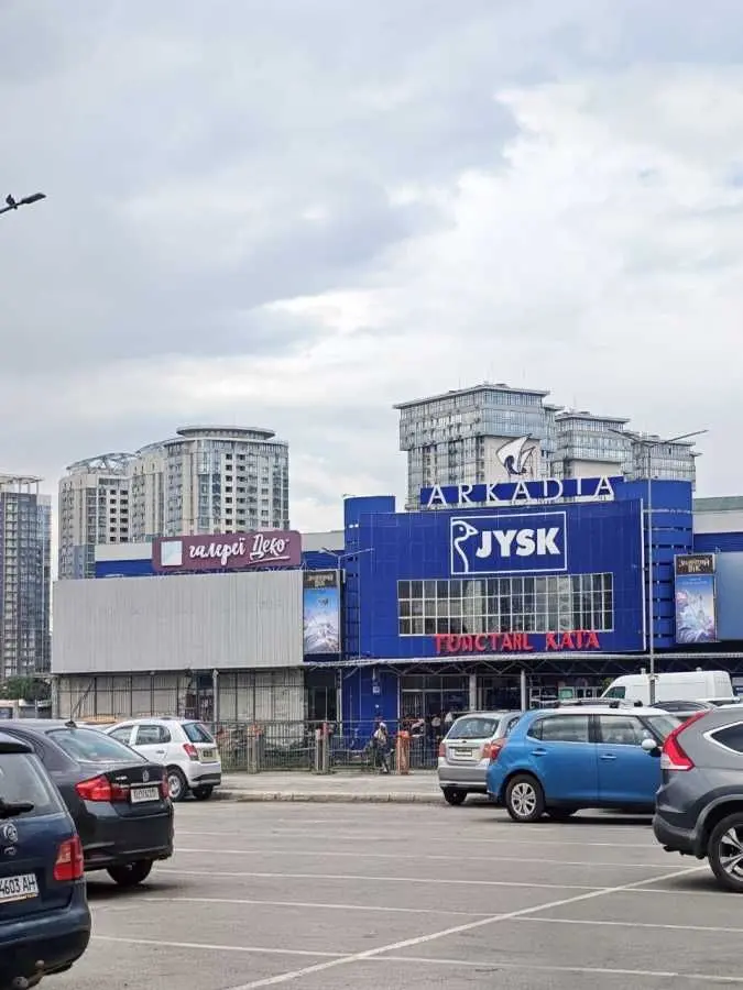 Фото Продаю 2-комнатную квартиру, 54 кв. м, Урловская ул. 1/8 Киев, цена: 68000 USD, код 6011