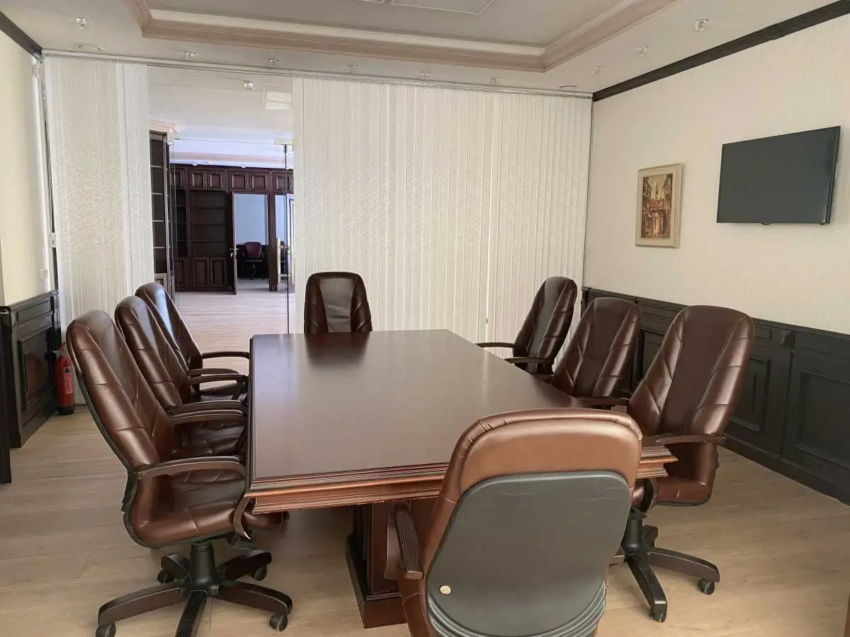 Фото Rent an office, Instytutska Street 18а Kyiv for long-term rent, price: 6000 USD, code 6014
