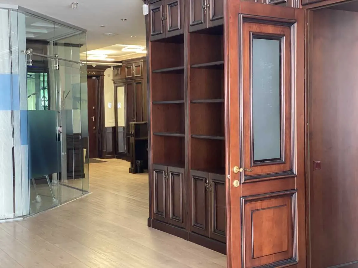 Фото Rent an office, Instytutska Street 18а Kyiv for long-term rent, price: 6000 USD, code 6014