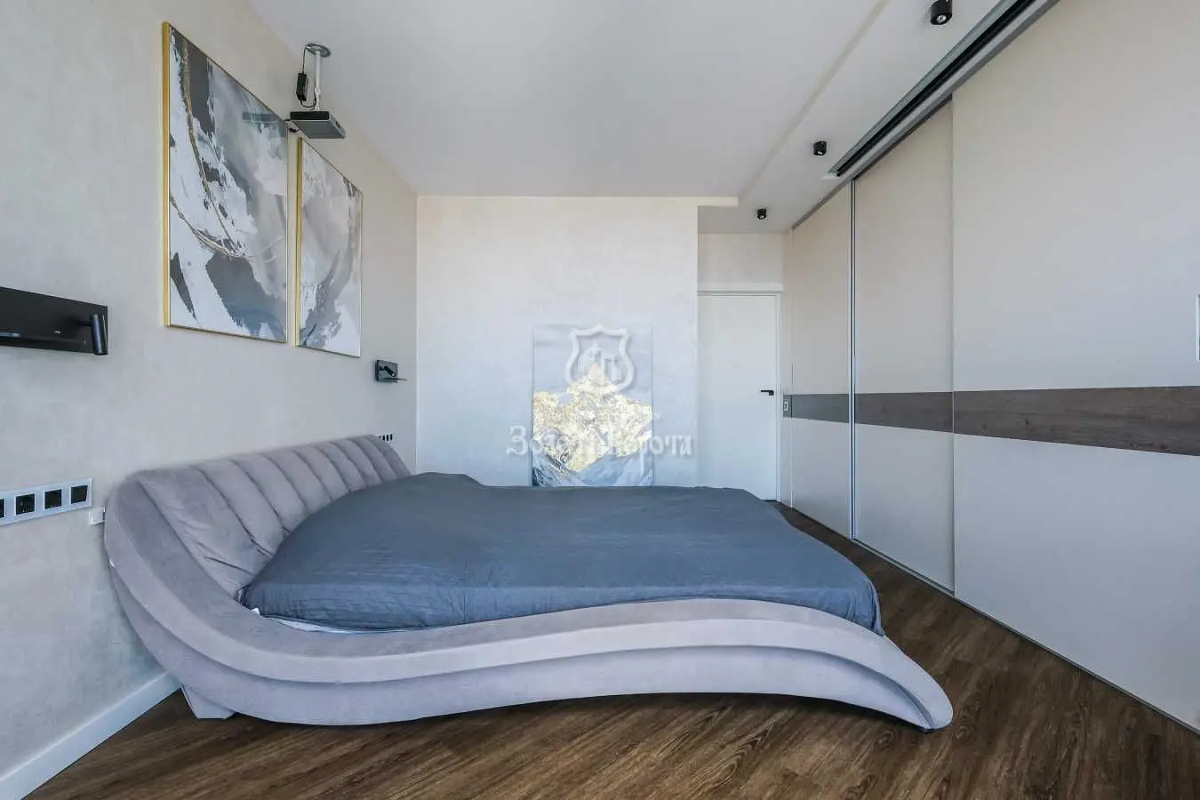 Фото Selling a 2-room apartment, 80.1 sq.m., Kyrylo-Mefodiivska Street 2 Kyiv, price: 230000 USD, code 6015