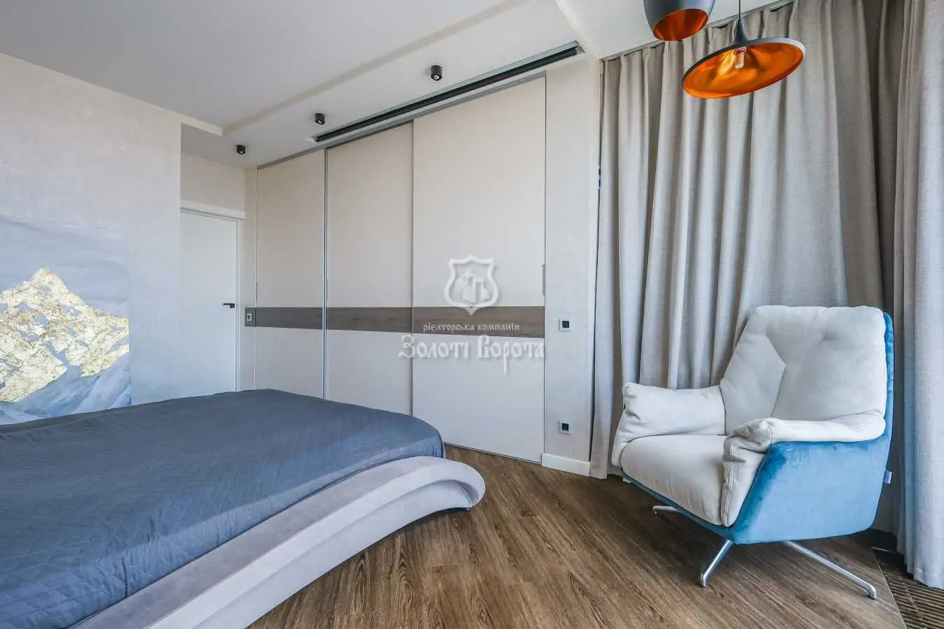 Фото Selling a 2-room apartment, 80.1 sq.m., Kyrylo-Mefodiivska Street 2 Kyiv, price: 230000 USD, code 6015