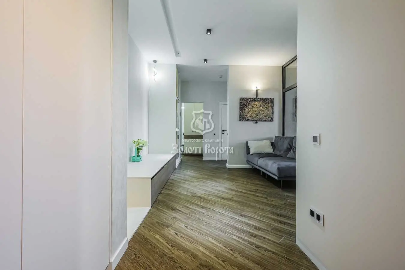 Фото Selling a 2-room apartment, 80.1 sq.m., Kyrylo-Mefodiivska Street 2 Kyiv, price: 230000 USD, code 6015