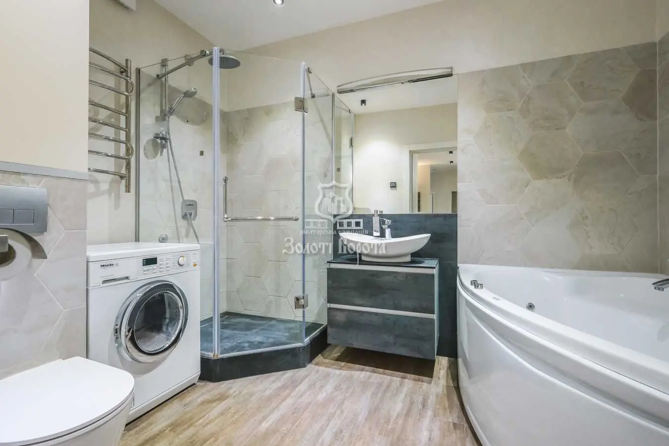 Фото Selling a 2-room apartment, 80.1 sq.m., Kyrylo-Mefodiivska Street 2 Kyiv, price: 230000 USD, code 6015