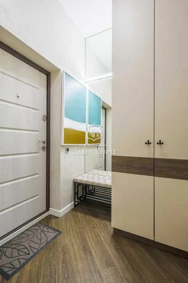 Фото Selling a 2-room apartment, 80.1 sq.m., Kyrylo-Mefodiivska Street 2 Kyiv, price: 230000 USD, code 6015