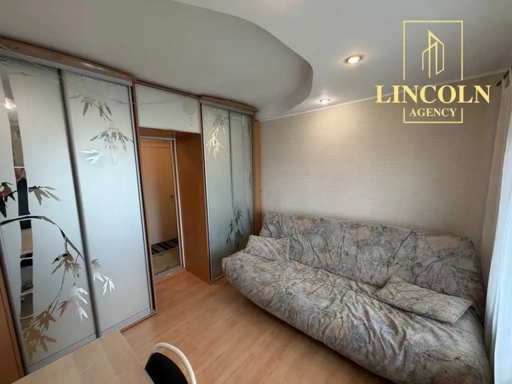 Фото Selling a 2-room apartment, 49 sq.m., Avtozavodska Street 25 Kyiv, price: 55000 USD, code 6018