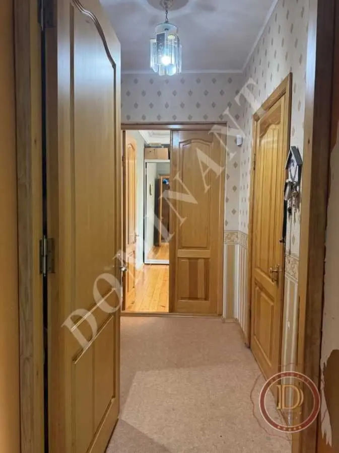 Фото Продаю 3 кімнатну квартиру, 70 кв. м, Залізнична вул.  Запоріжжя, ціна: 44999 USD, код 6023