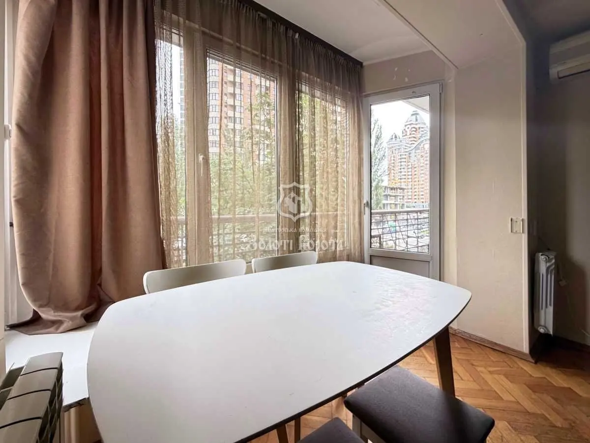 Фото Selling a 3-room apartment, 63.2 sq.m., Lesi Ukrainky Boulevard 14 Kyiv, price: 88000 USD, code 6024