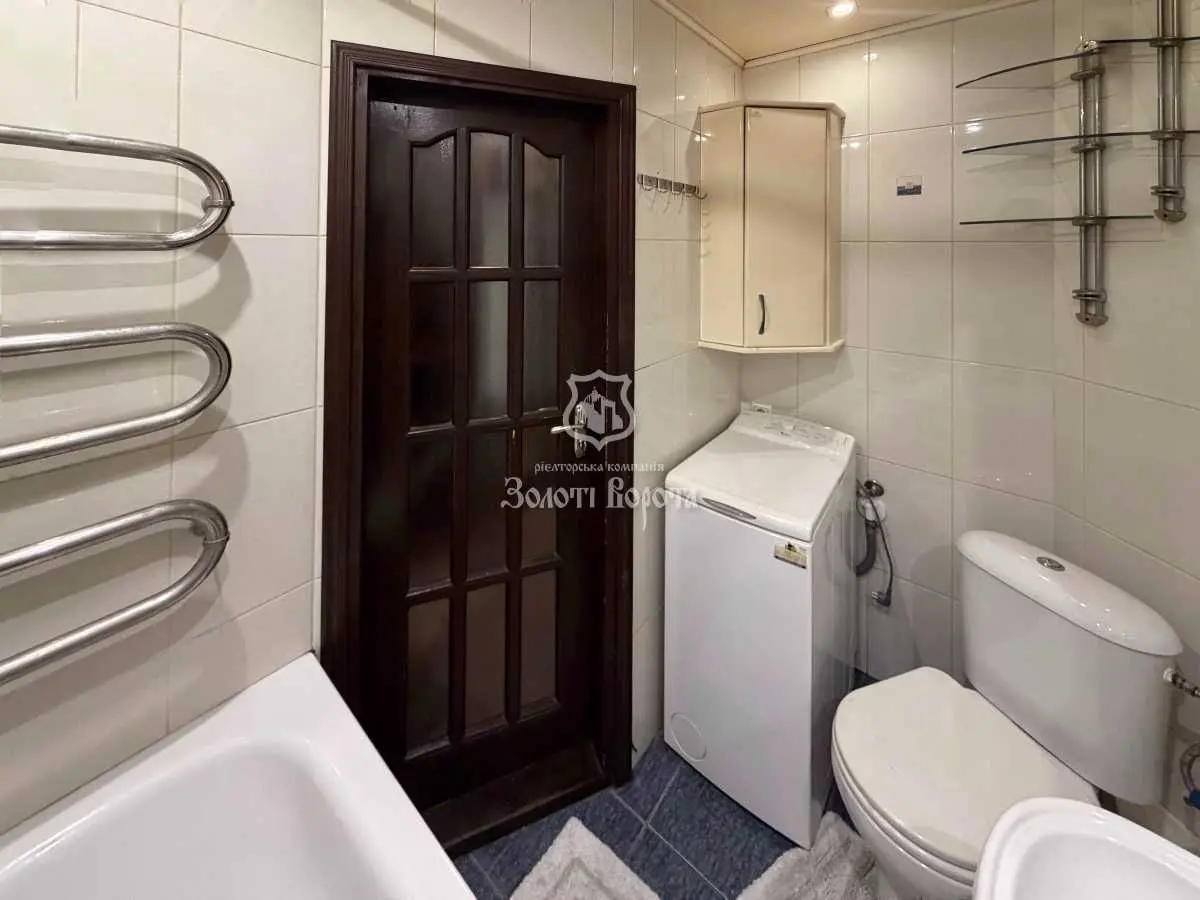 Фото Selling a 3-room apartment, 63.2 sq.m., Lesi Ukrainky Boulevard 14 Kyiv, price: 88000 USD, code 6024