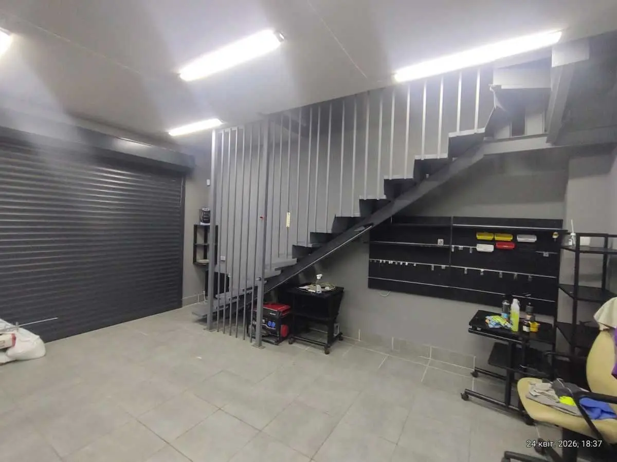 Фото Продаю паркінг, гараж, 133 кв. м, Крайня вул. (Осипа Мандельштама)  Київ, ціна: 55000 USD, код 6030
