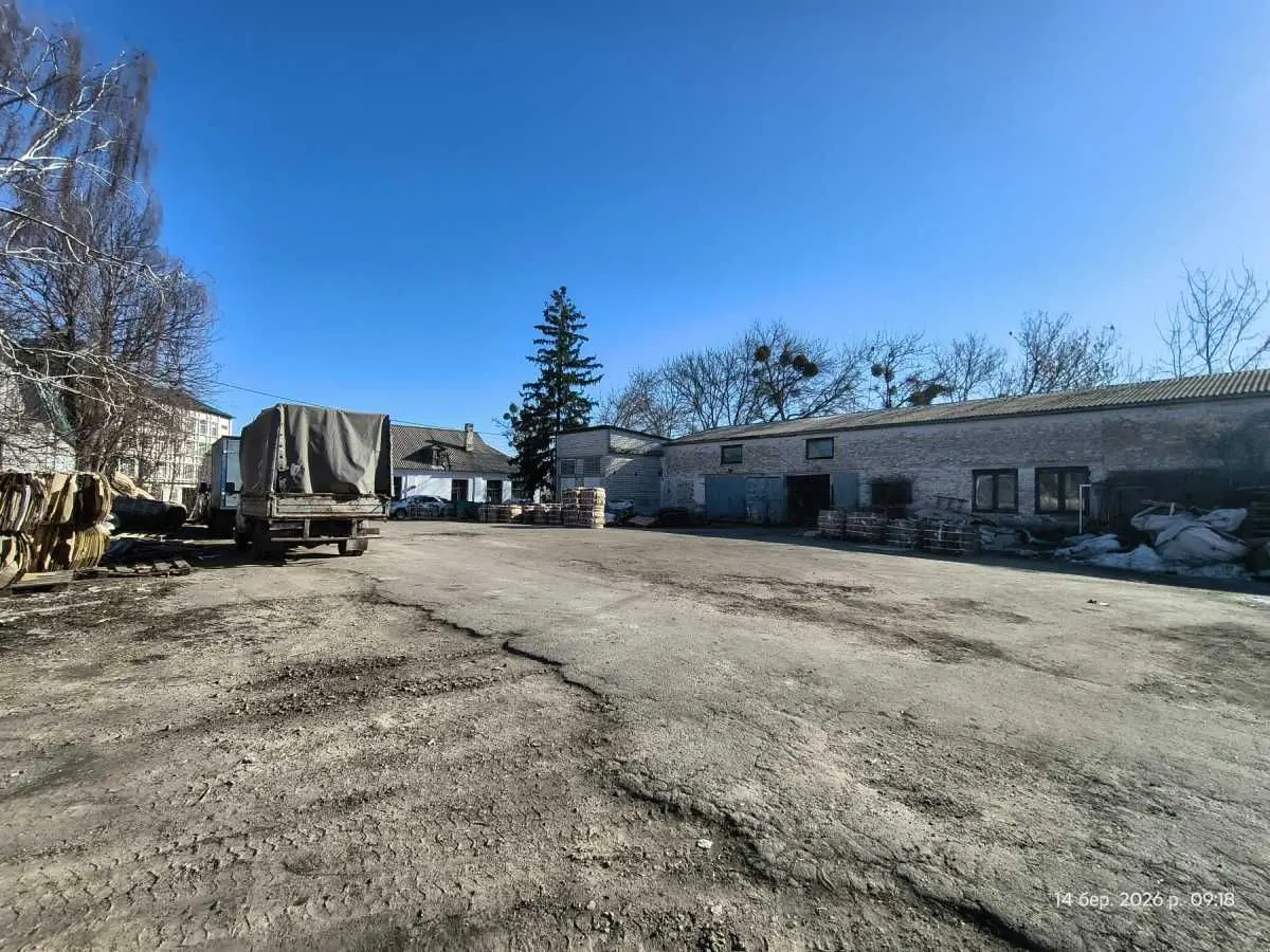 Фото Selling a warehouse, 1760 sq.m., Yuriya Illienka Street (Fedorenka Street)  Kaniv, price: 190000 USD, code 6031
