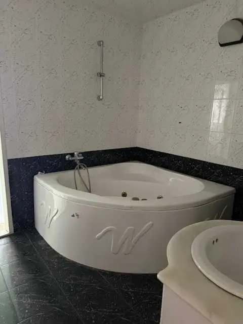 Фото Продаю 3 кімнатну квартиру, 110 кв. м, Добровольського просп. 137 Одеса, ціна: 58000 USD, код 6036